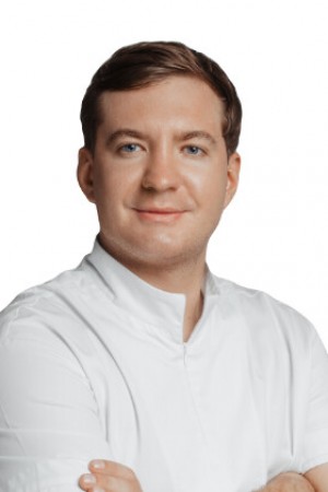 Караханов Артем Вадимович