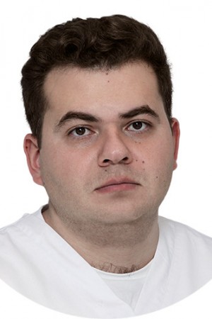 Шарифов Амир Адилханович 