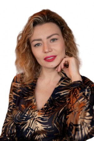 Приказчикова Юлия Викторовна