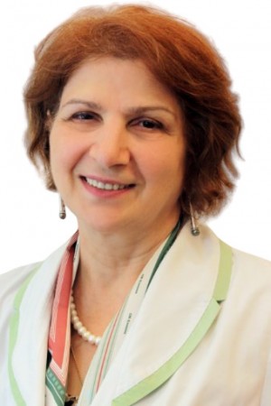 Никоян Луиза Цолаковна