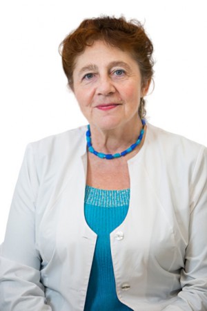 Попова Александра Эмануиловна