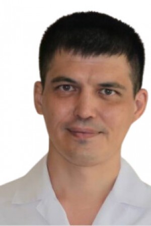 Янгиров Искандер Вазирович